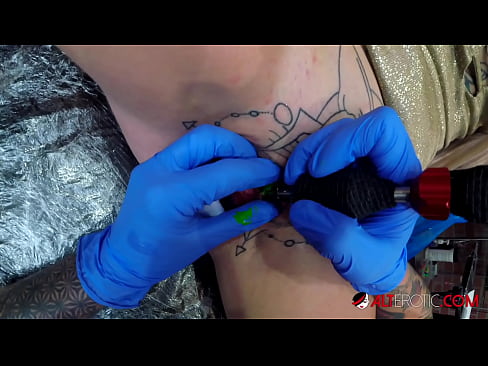 ❤️ Extreem getatoeëerde hottie Sully Savage kreeg een tatoeage op haar clitoris ❤❌ Russian porno at porn nl.com-full-porner.ru ﹏